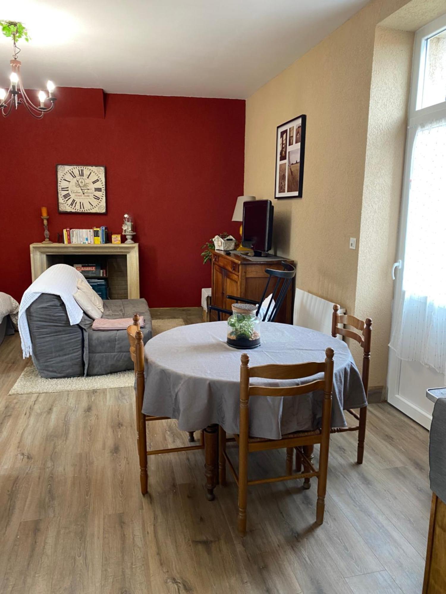 Studio Logis Les Roses Bourbon-lʼArchambault Kültér fotó