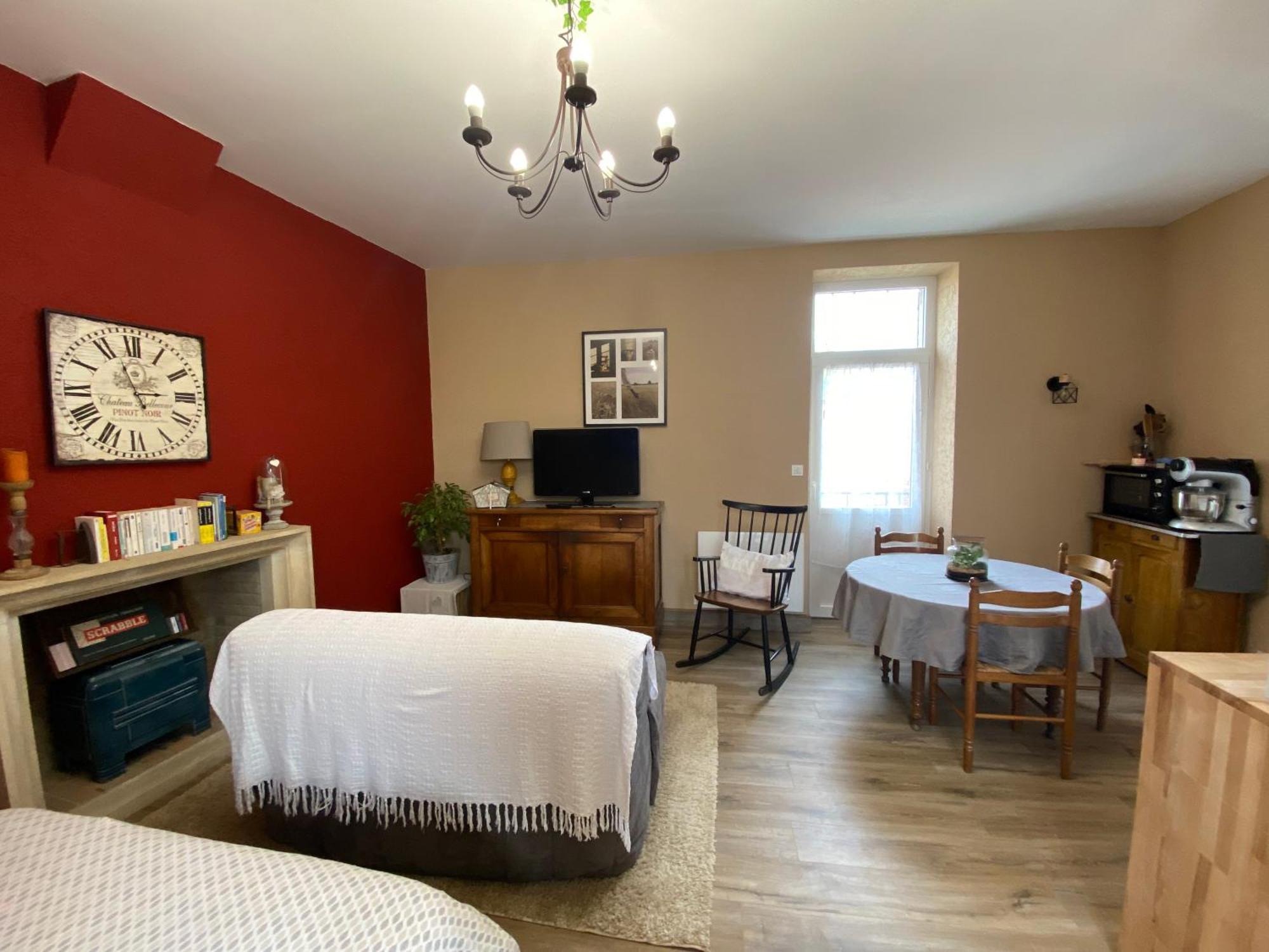 Studio Logis Les Roses Bourbon-lʼArchambault Kültér fotó